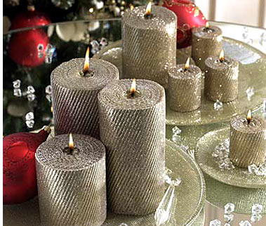 Christmas decor allows many options when used for a wedding